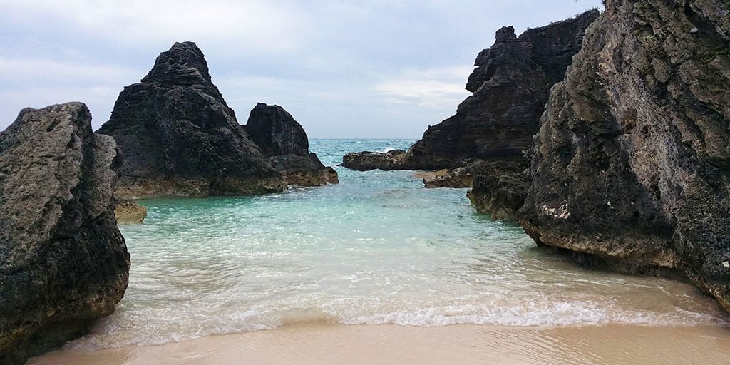 Best Beaches in Bermuda - Bermuda pink sand beaches at Horseshoe Bay Beach