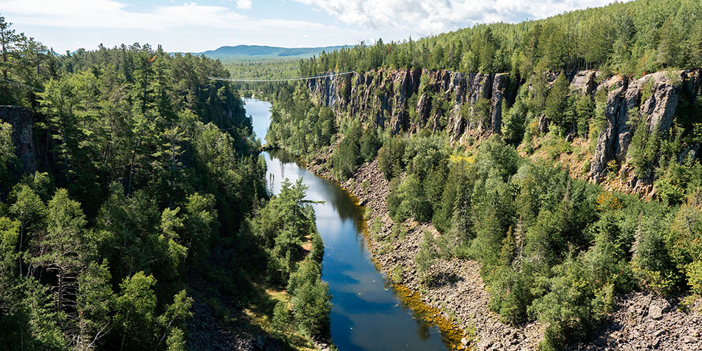 stores in thunder bay