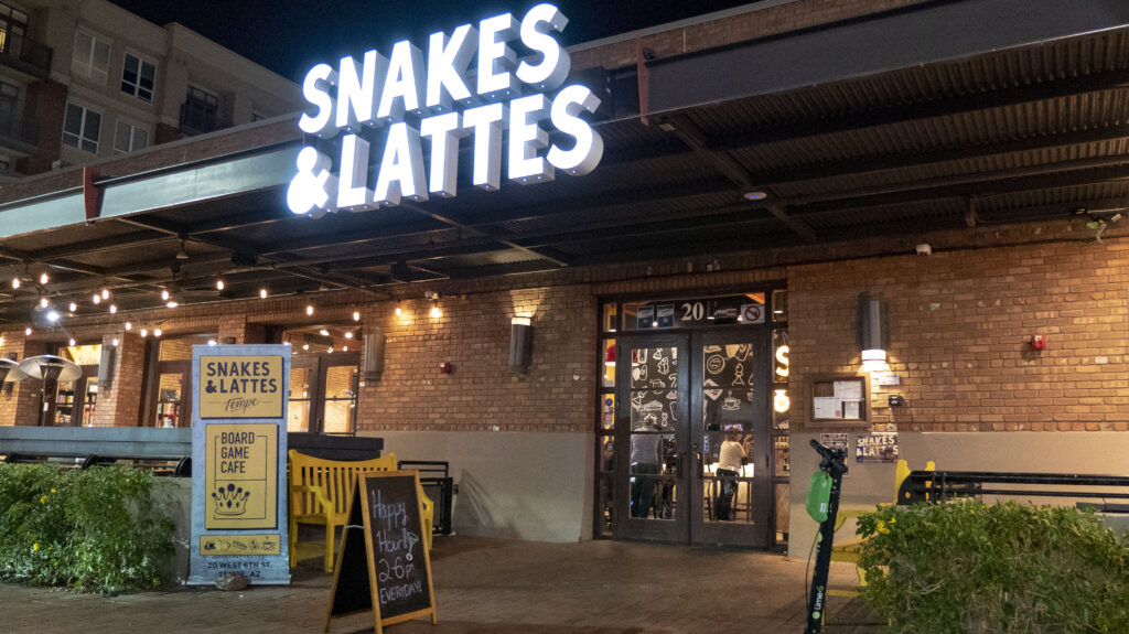 Snakes & Lattes