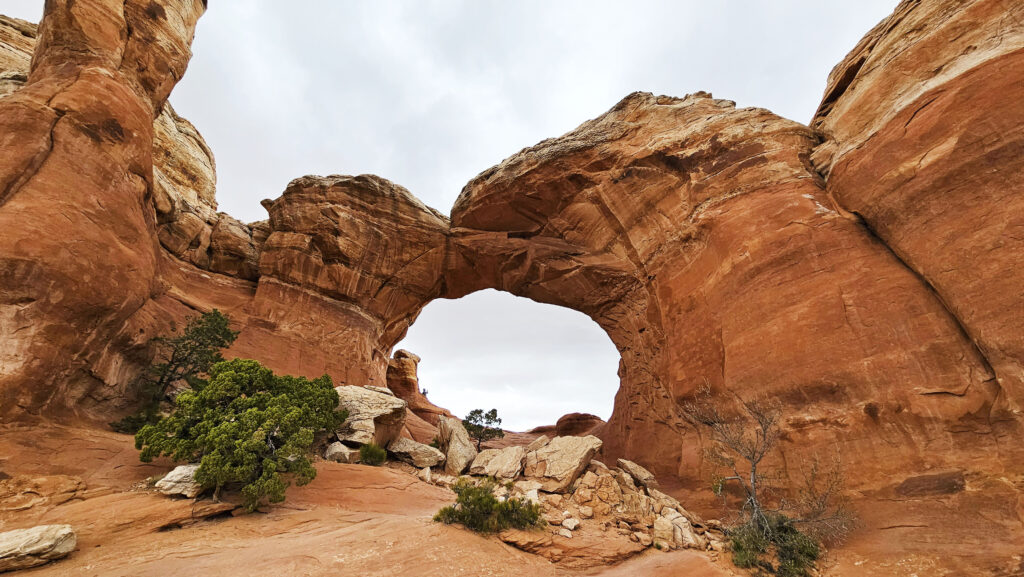Broken Arch Loop Trail