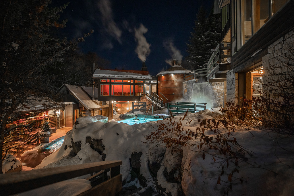 ScandinaveWinter3 Scandinave Spa Mont Tremblant in the winter