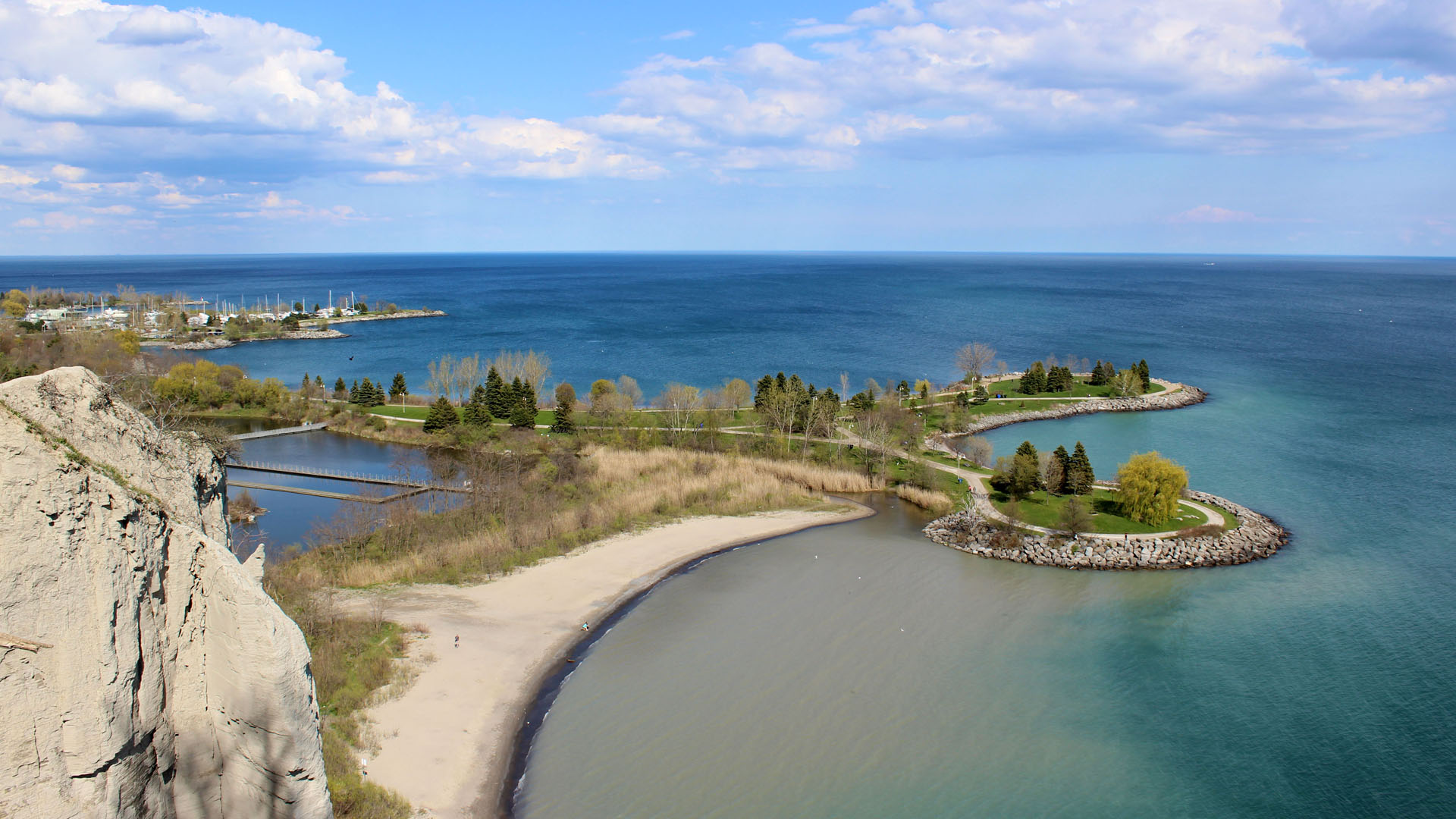 Bluffer's Park Beach (Scarborough Bluffs)