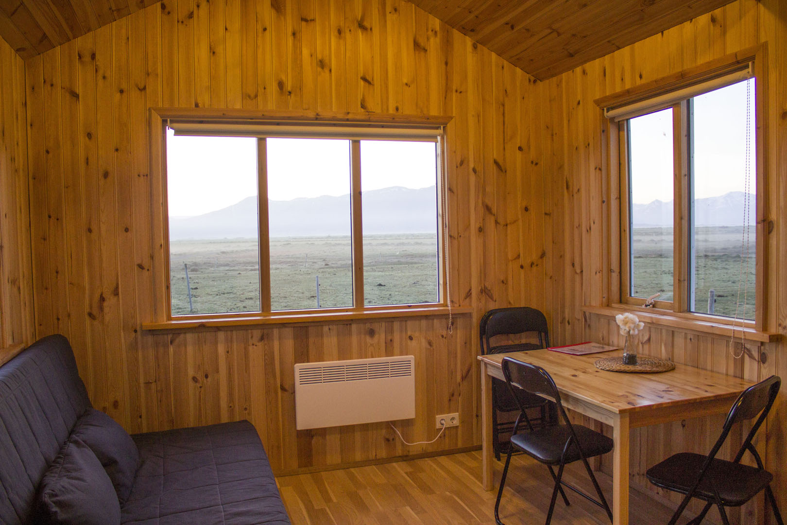 2016-SoutheastIceland004 Lambhus Glacier View Cabins: Interior