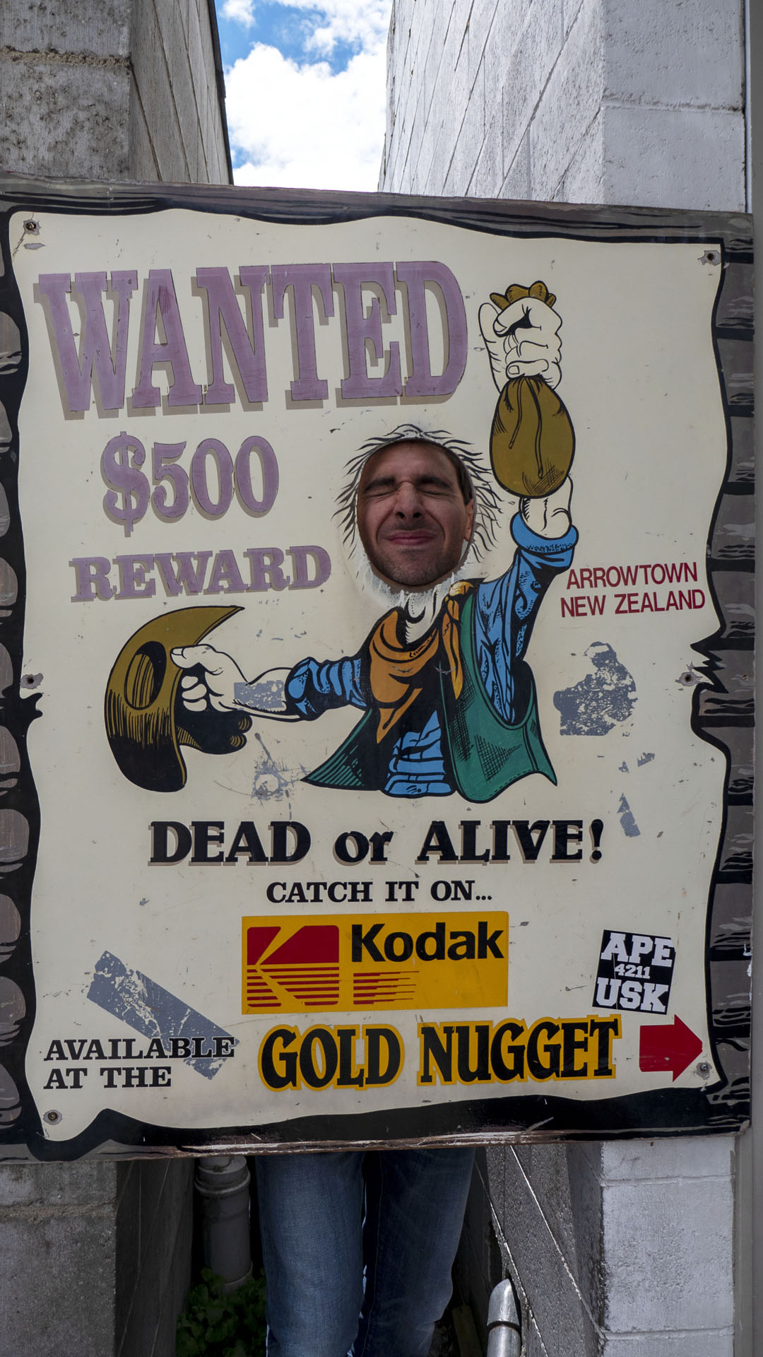 Sign outside of the Gold Nugget in Arrowtown NZ