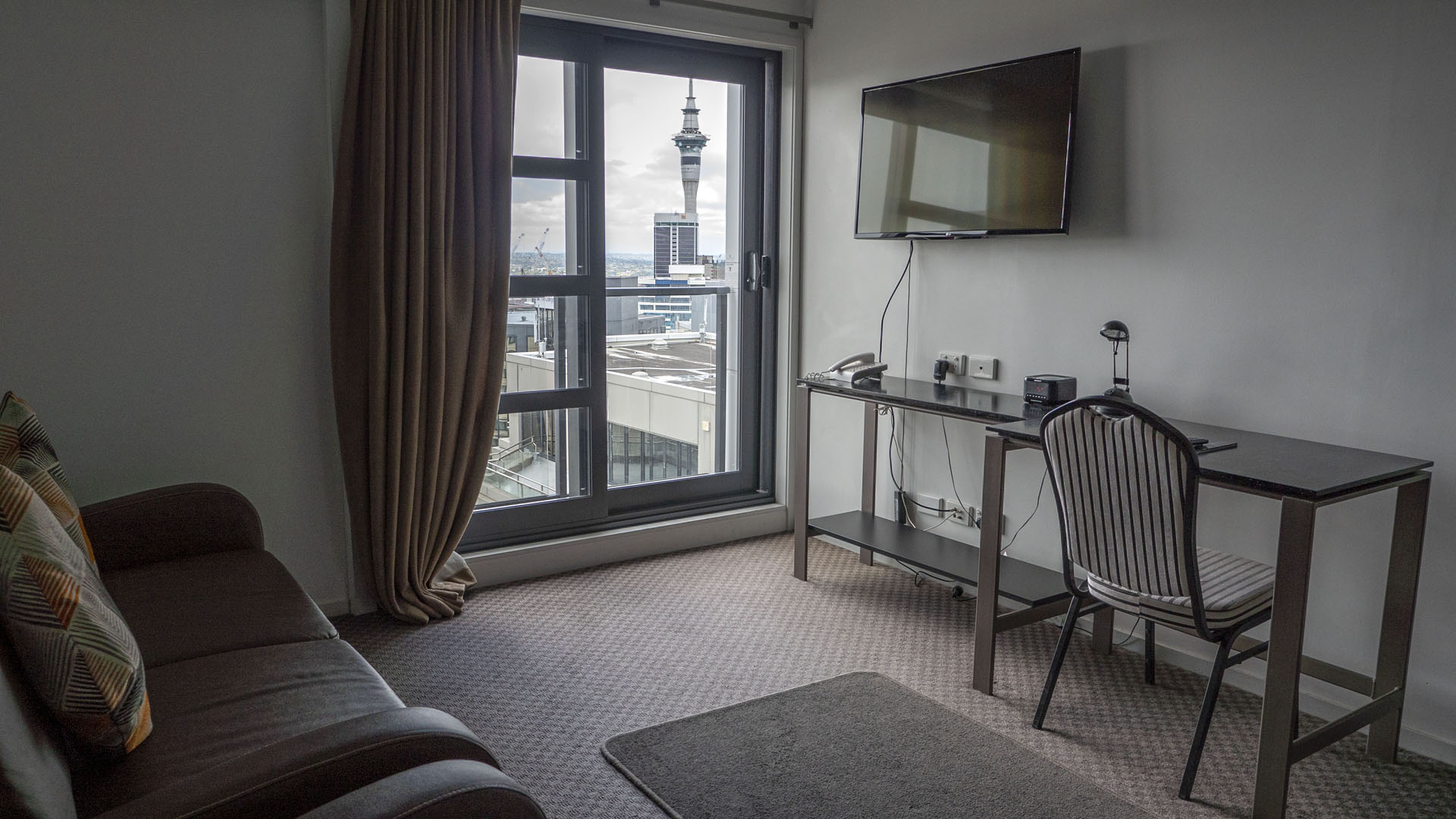 Nesuto St Martins Apartment Hotel