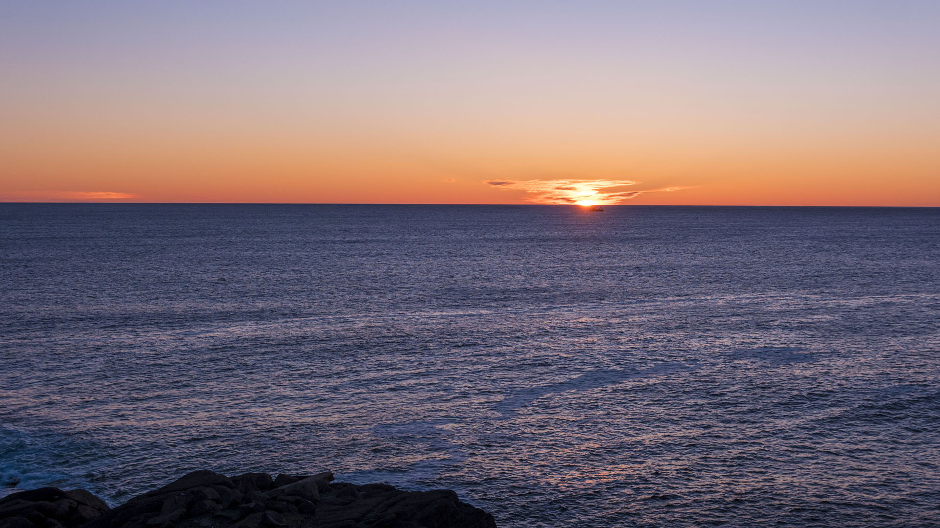 2018-Avalon012 Sunrise on the Atlantic Ocean