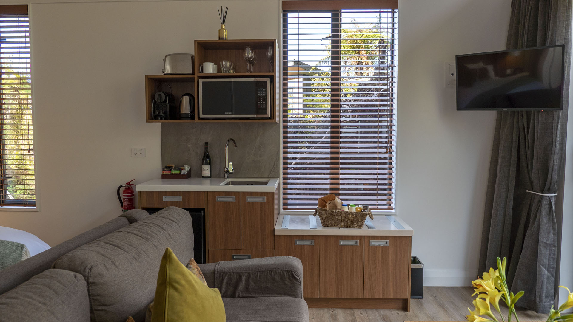 Rainforest Retreat Kitchenette