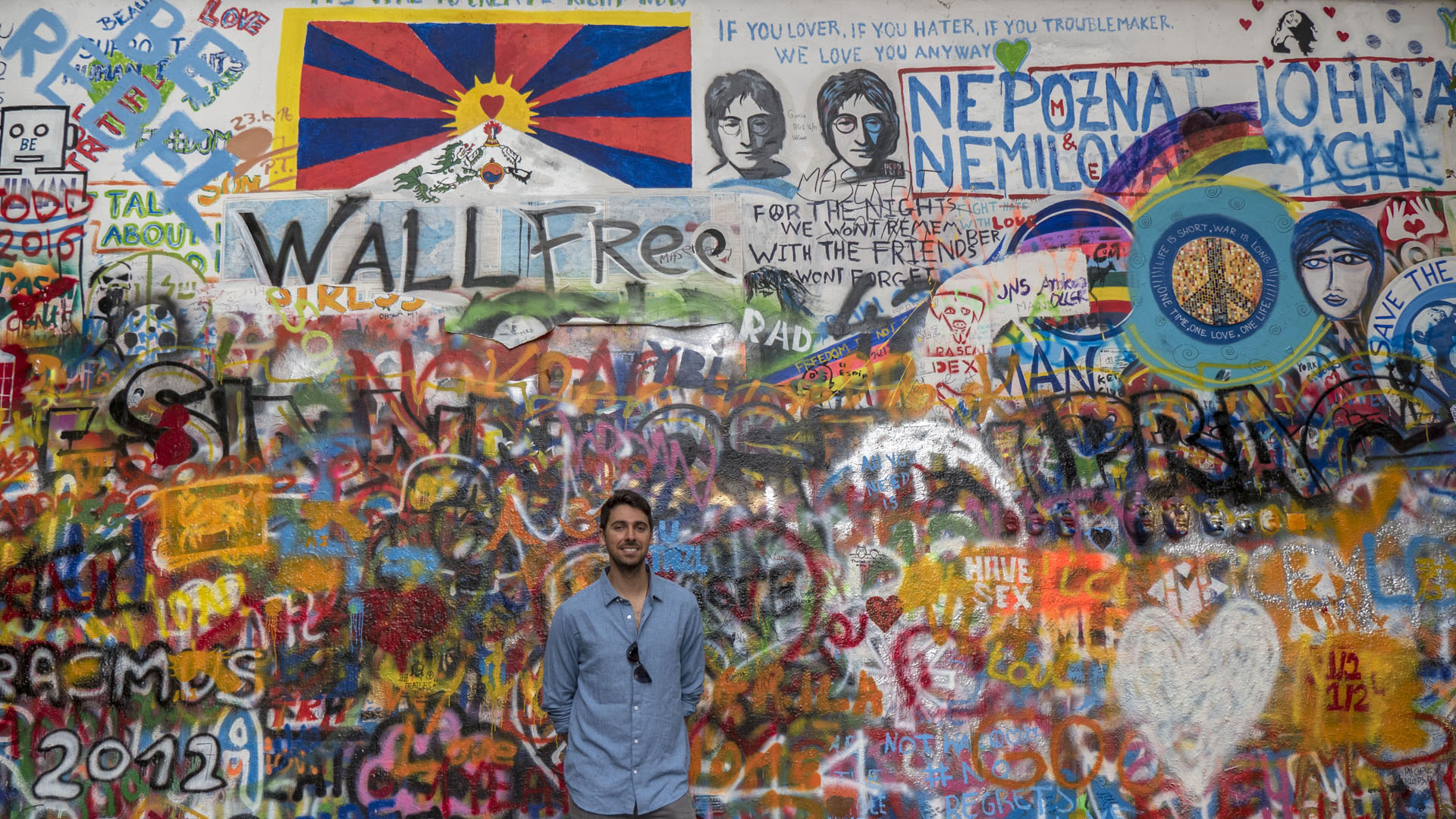 2017-Prague226 John Lennon Wall