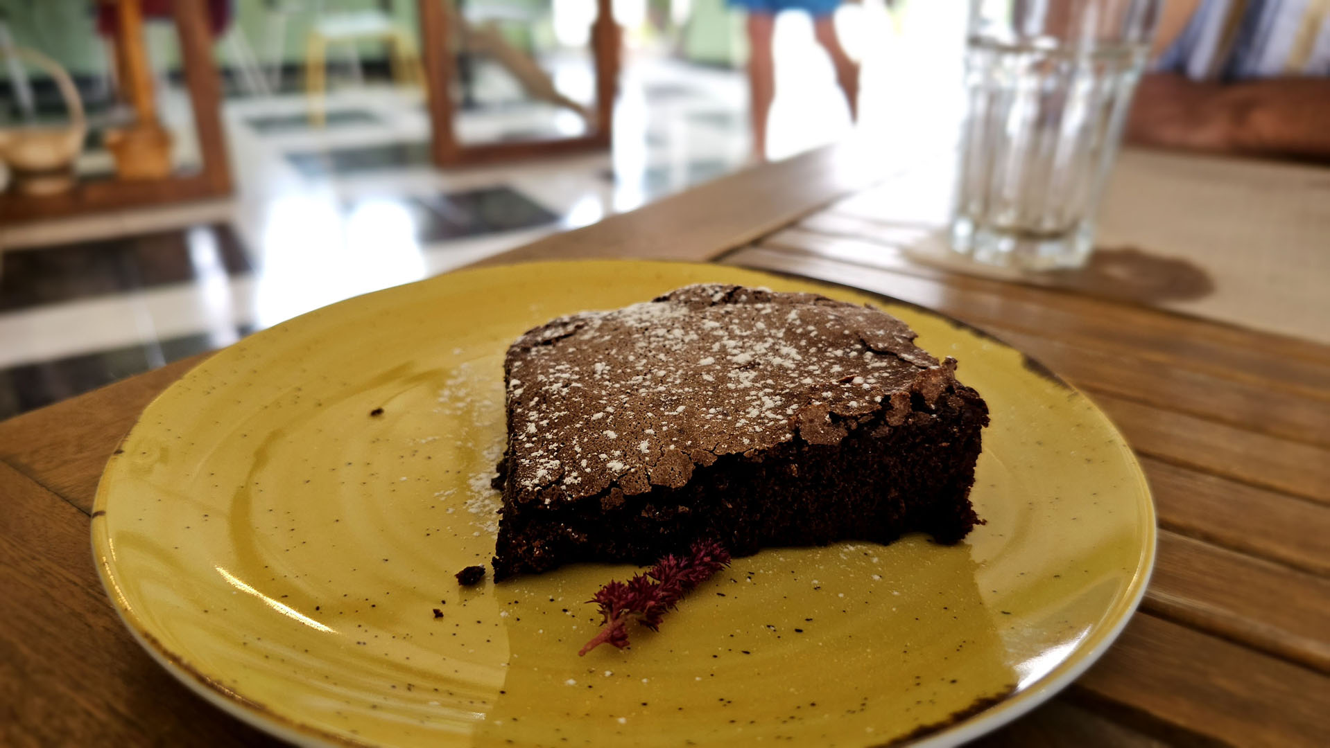Earth Shop + Cafe
