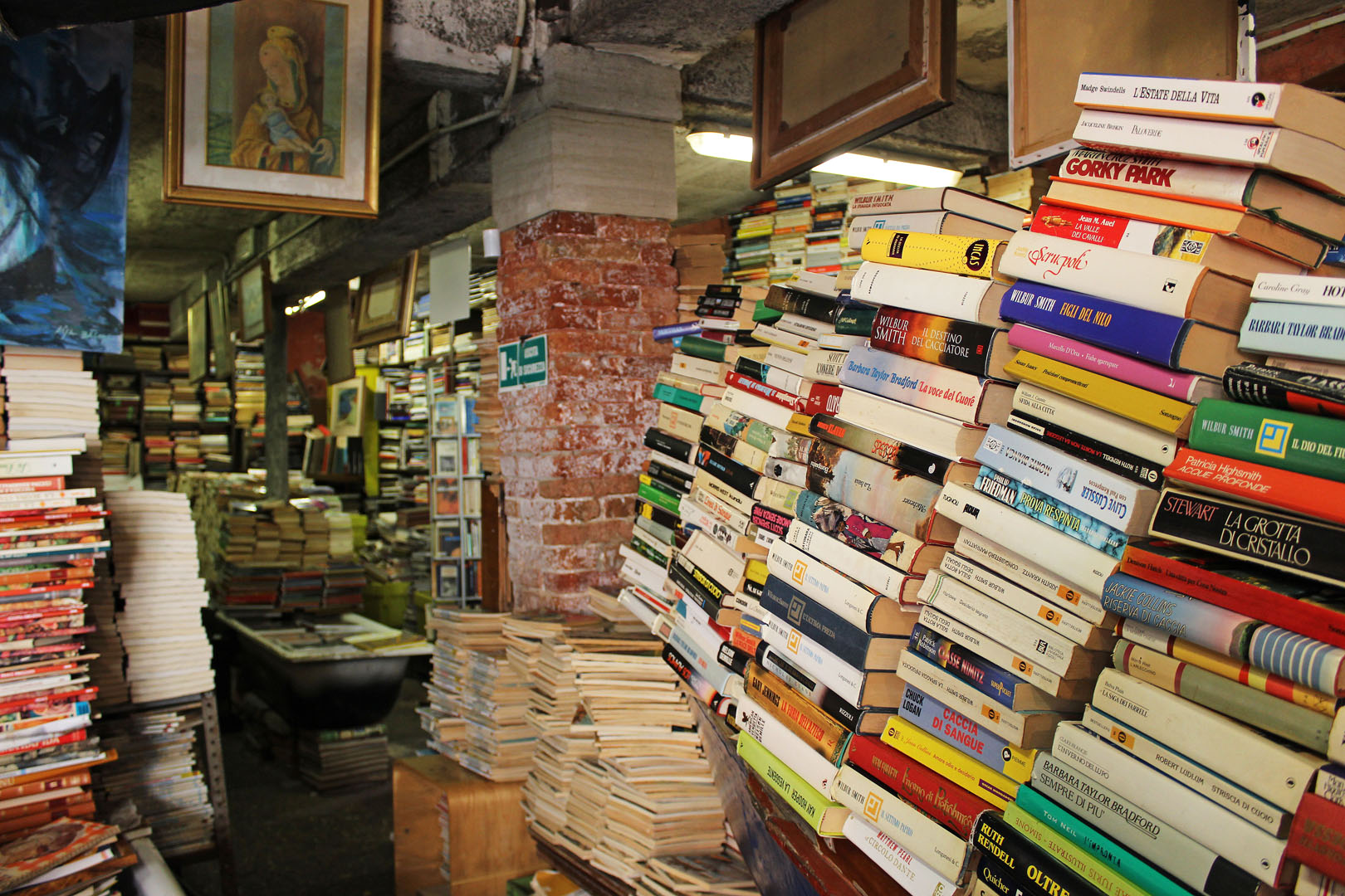Libreria Acqua Alta