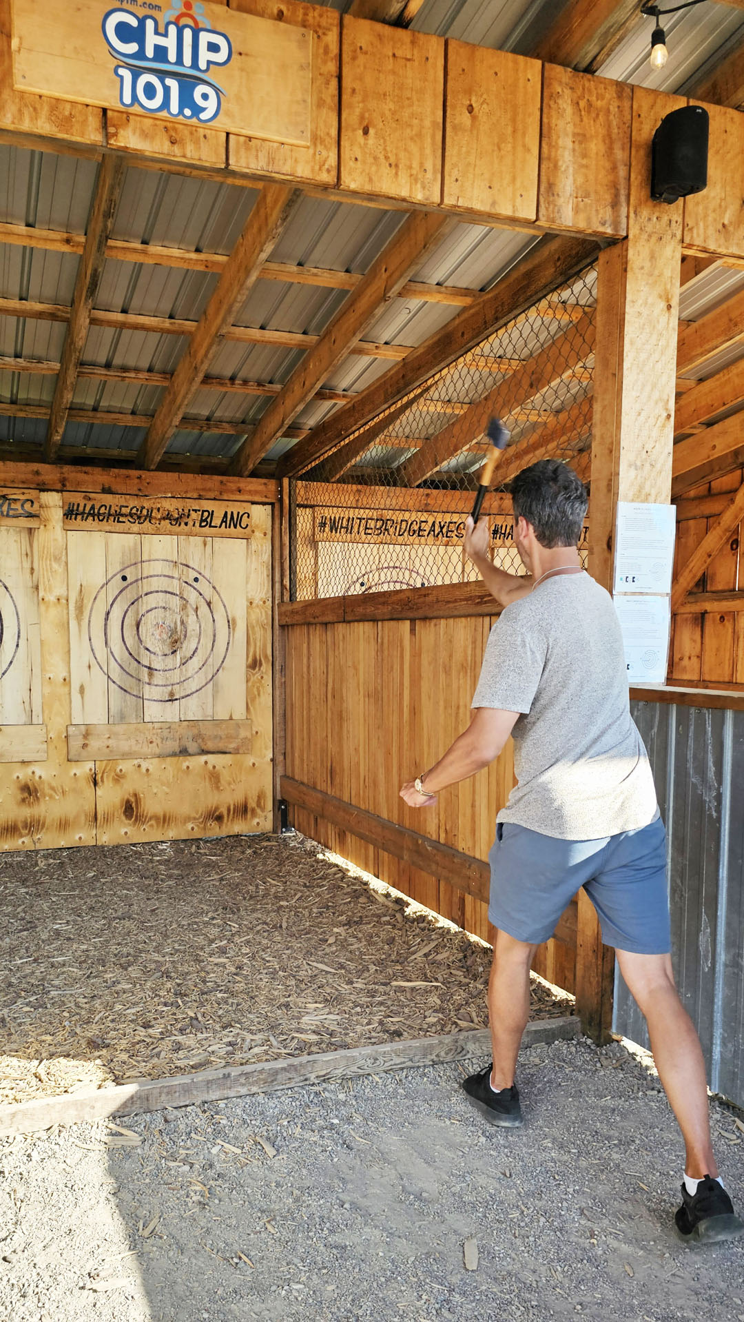 Aventure Hélianthe Axe throwing