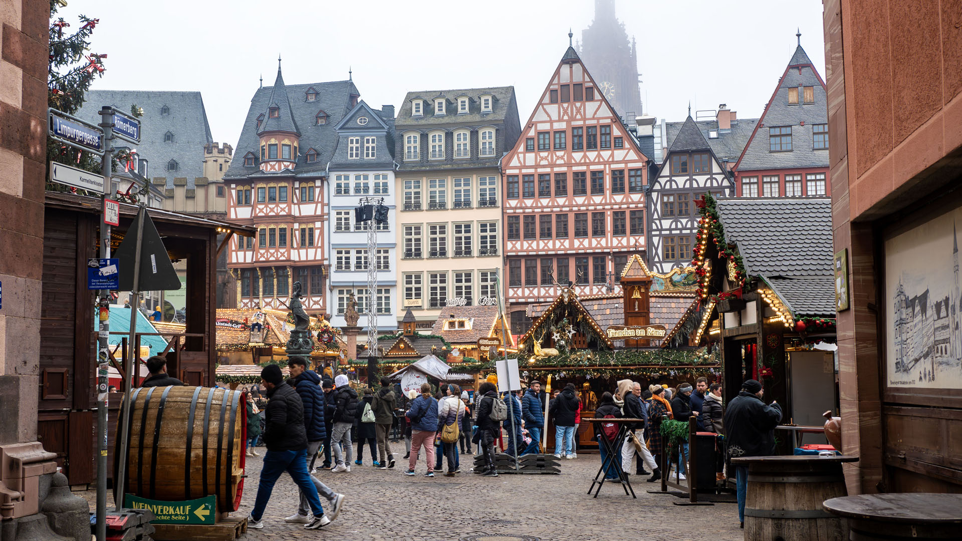 Romerberg at Christmas (Frankfurt)