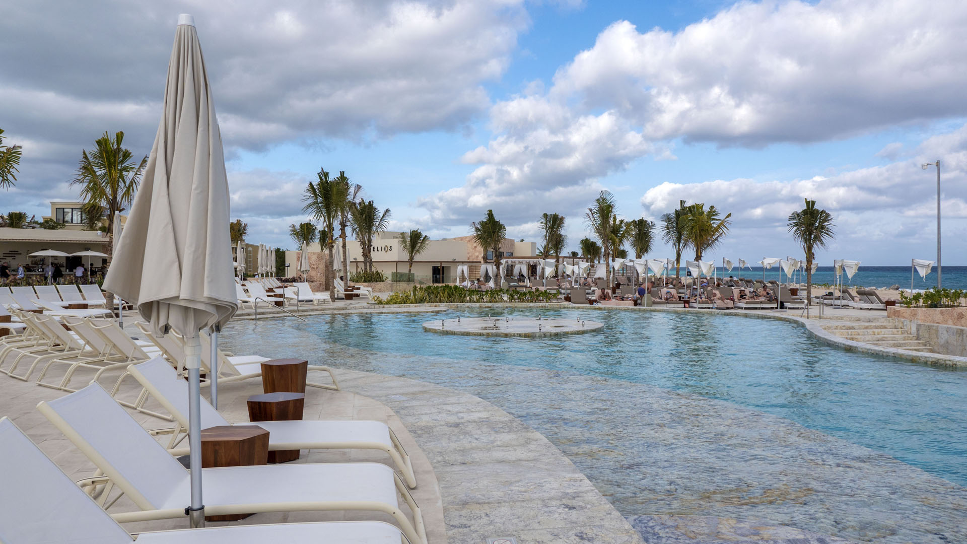 TRS Yucatan Pool