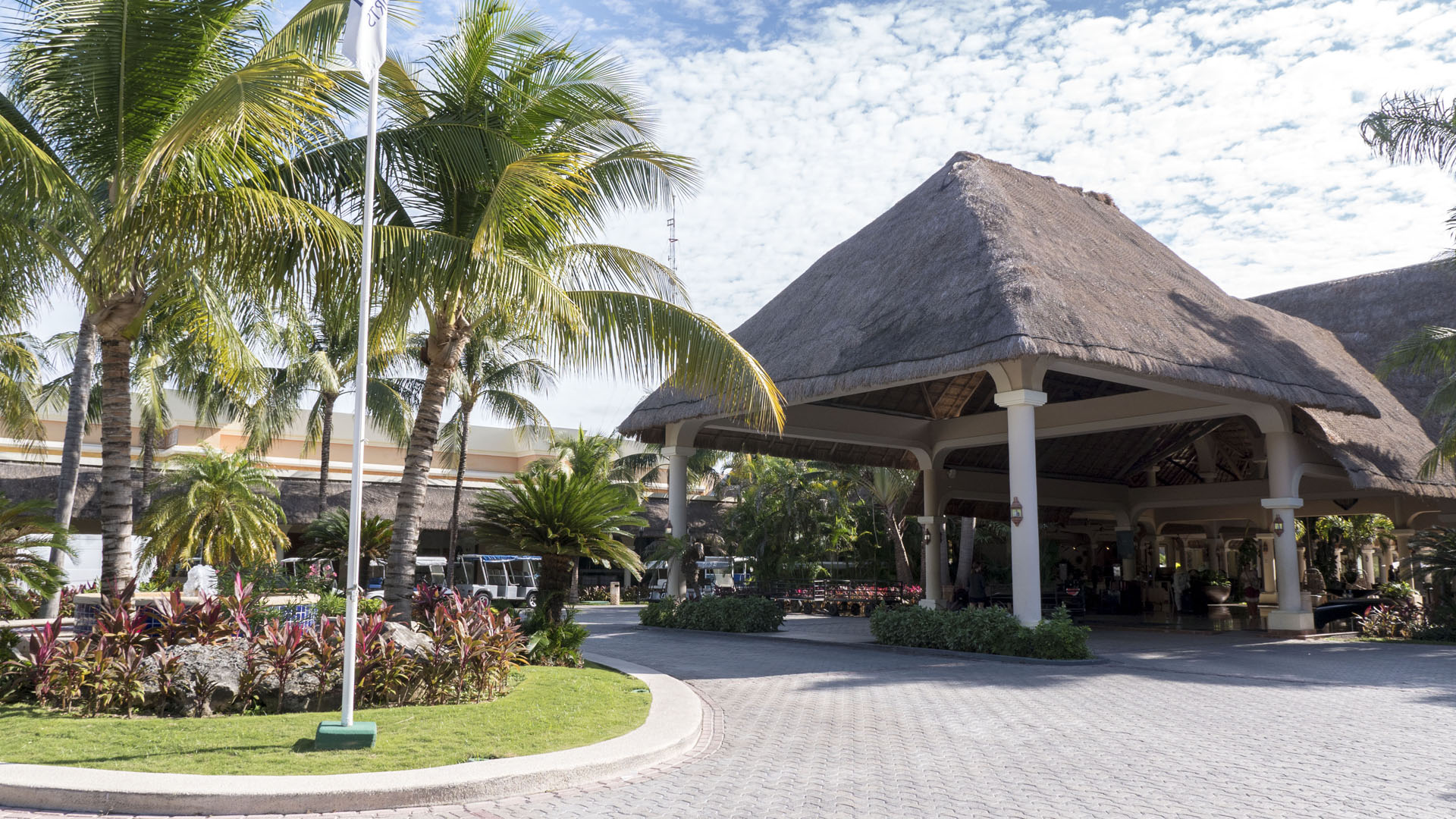 Grand Palladium Colonial Resort and Spa