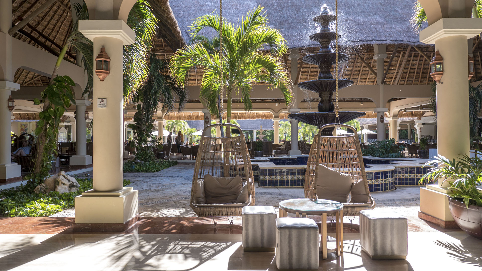 Grand Palladium Colonial Resort and Spa