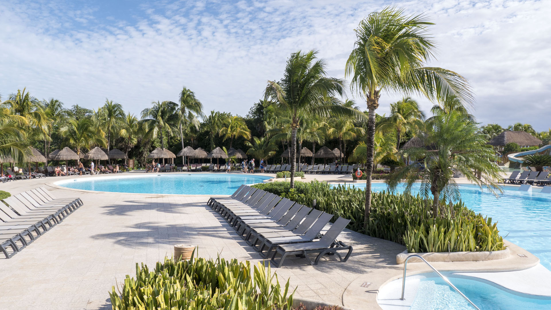 Swimming pools at Grand Palladium Colonial Resort and Spa / Grand Palladium Kantenah Resort & Spa