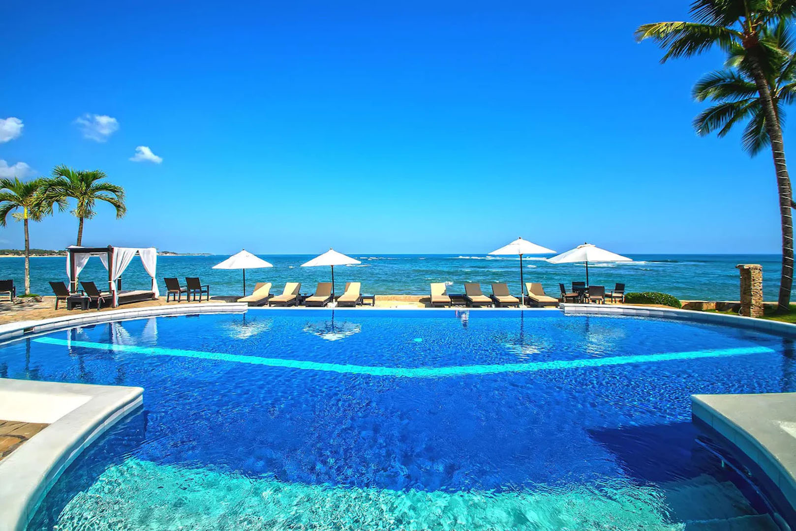 Velero Beach Resort