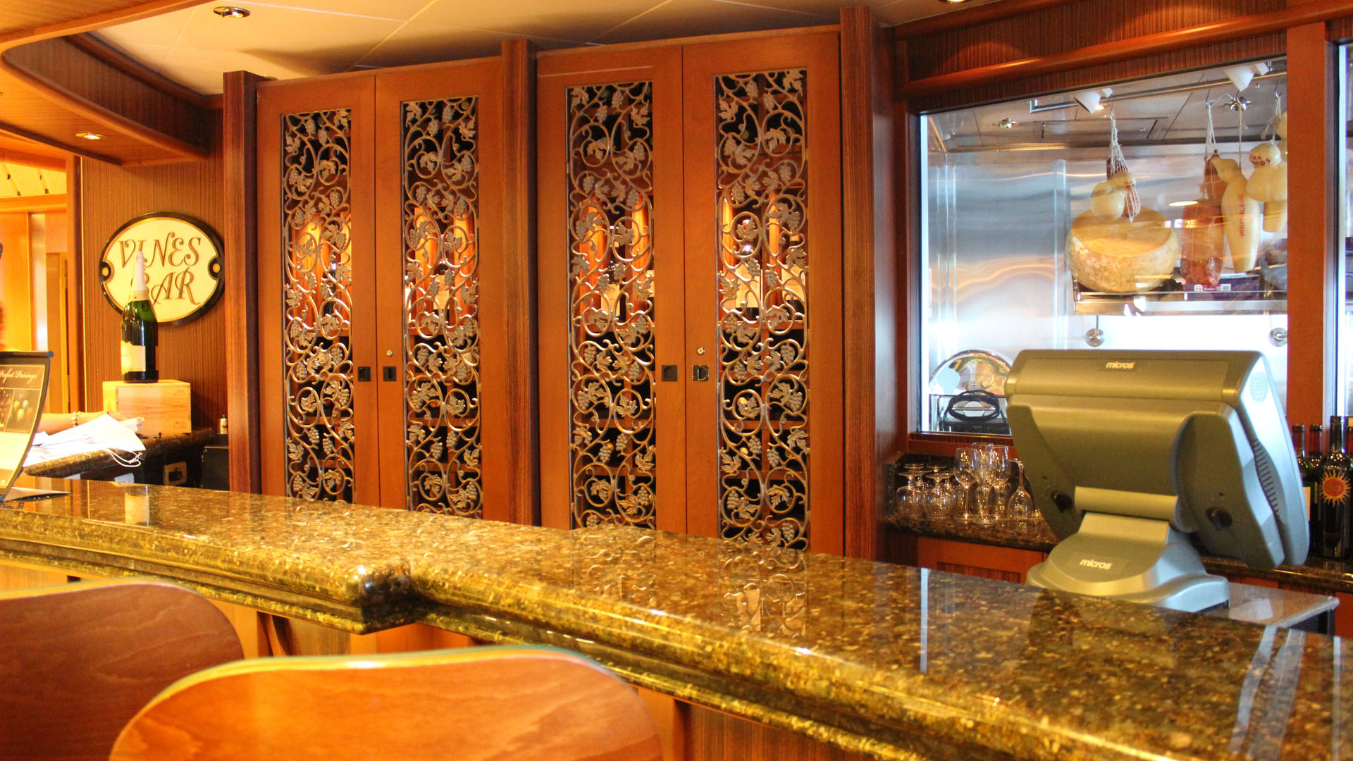 Vines Wine Bar