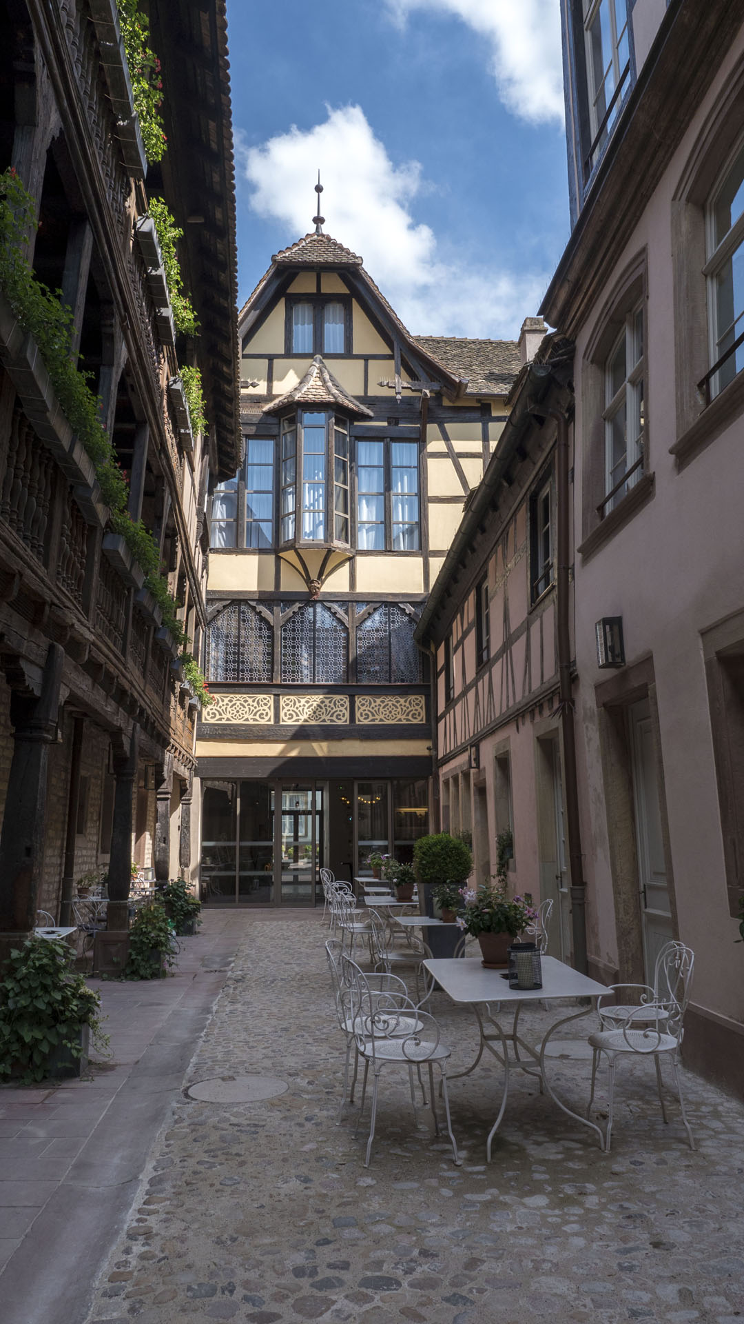 MGallery Cour du Corbeau Strasbourg France