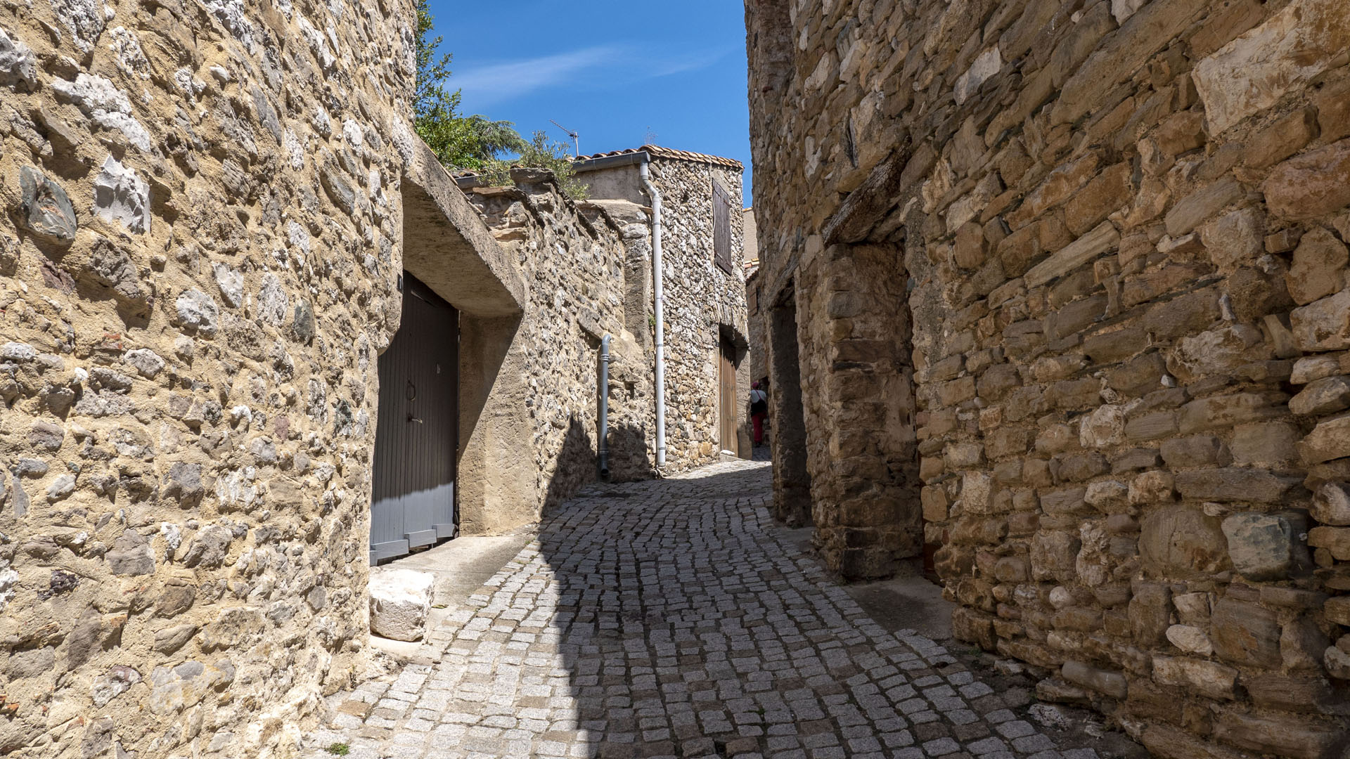 Visiting the town of Minerve Herault