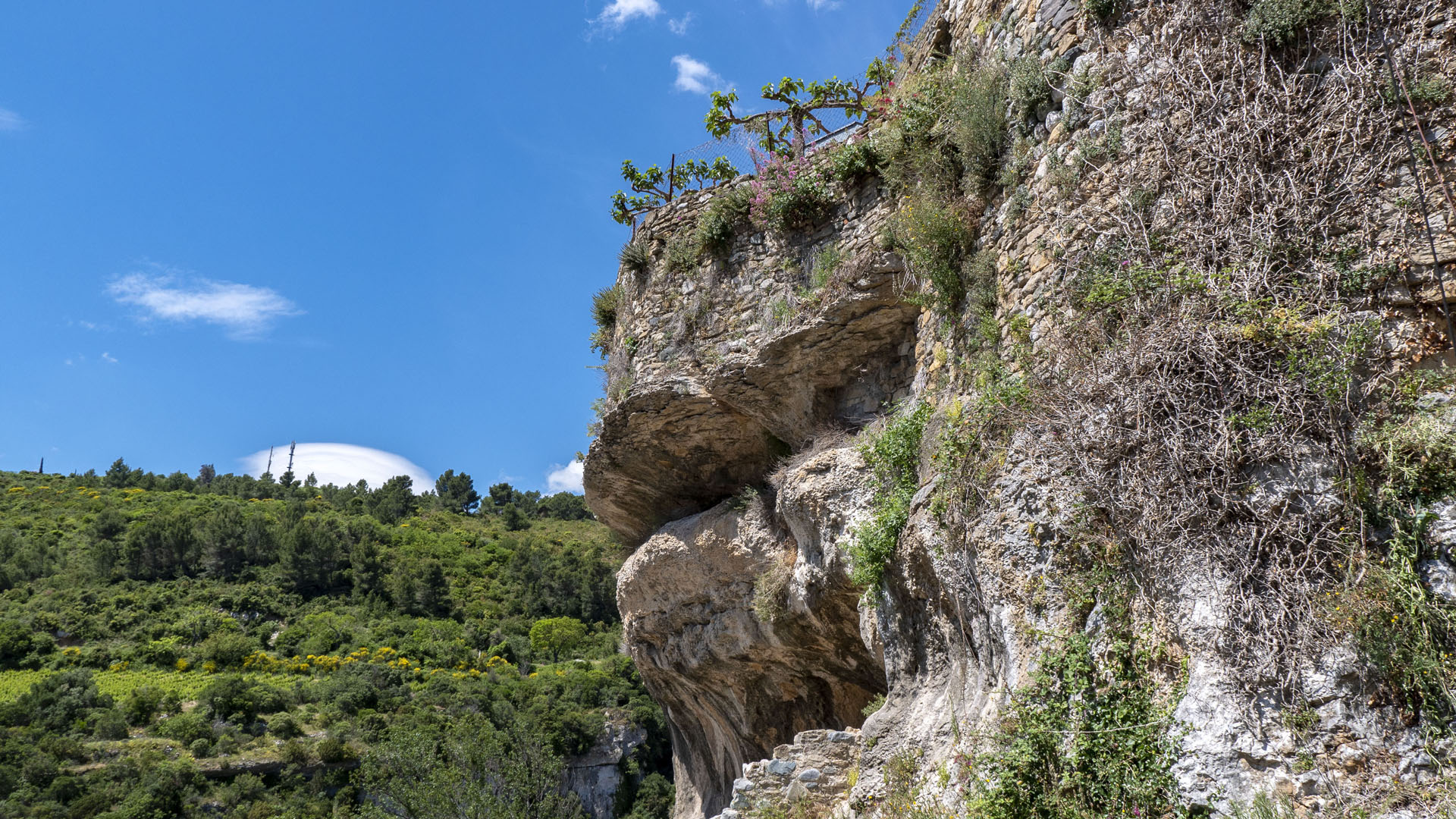 Hiking at Minerve in the South of France