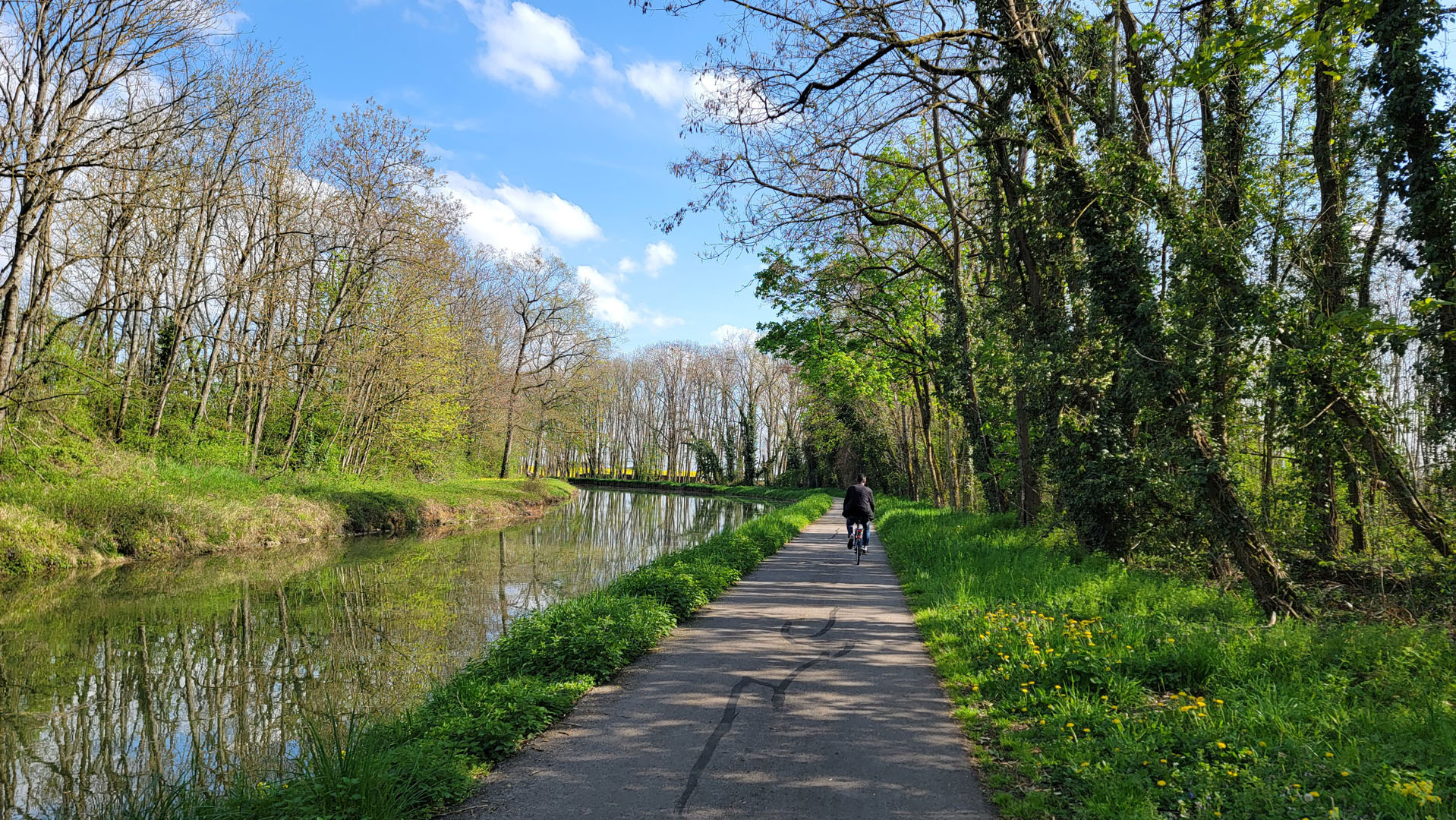 Cycling on the Canal du Centre, France