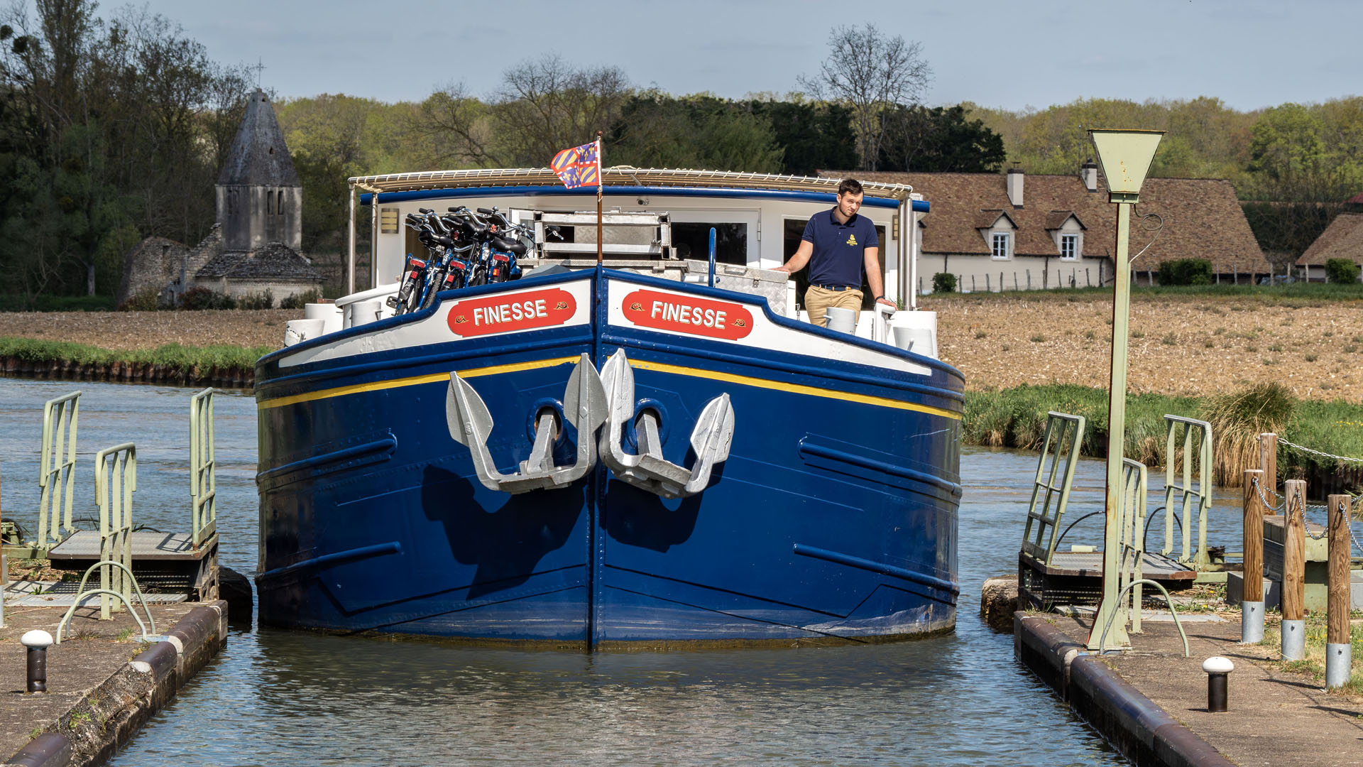 Finesse barge in Burgundy France