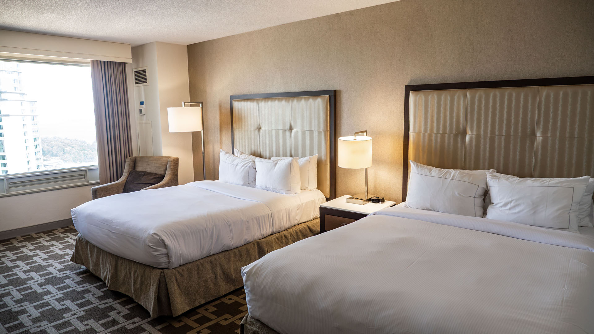 Hilton Niagara Falls / Fallsview Hotel