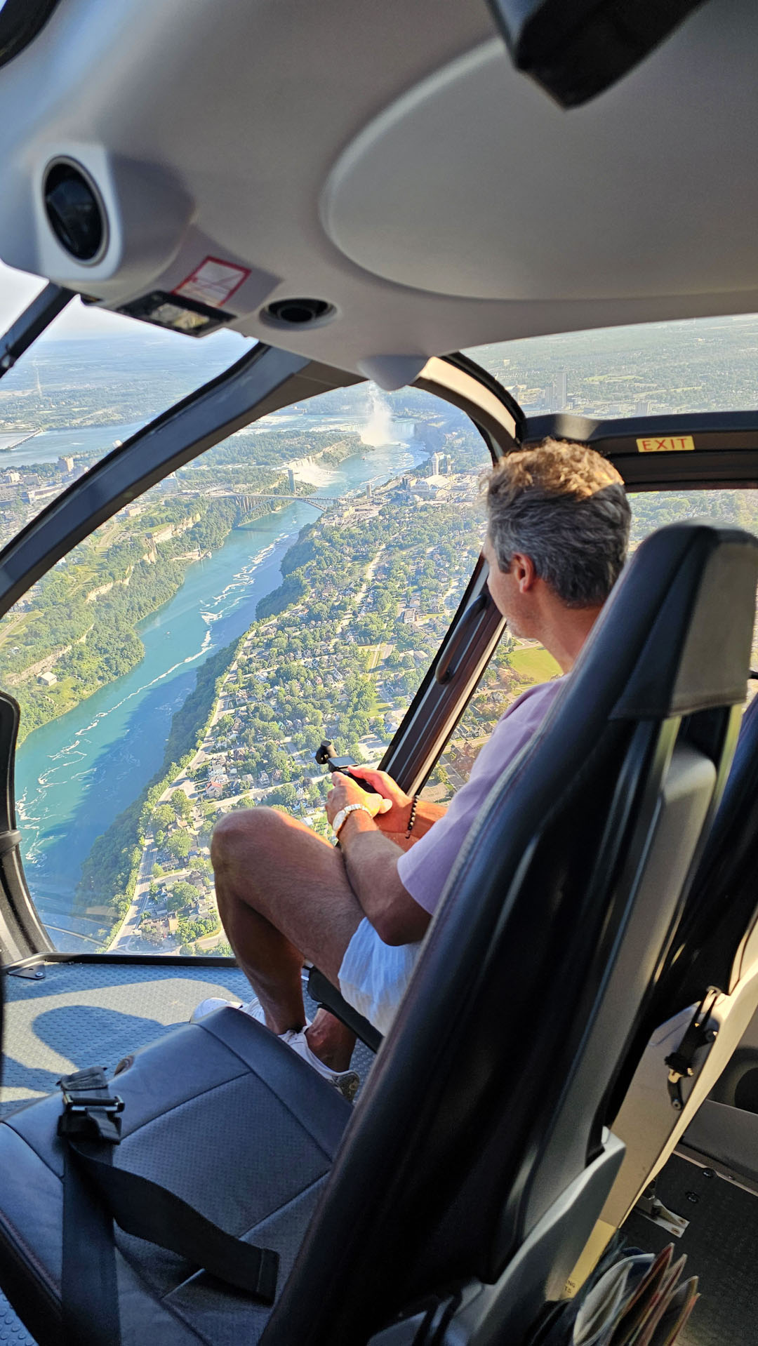Niagara Helicopter Tour